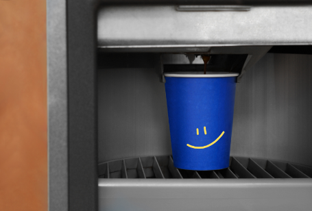 Hogyan találhat az automatával kompatibilis papírpoharakat